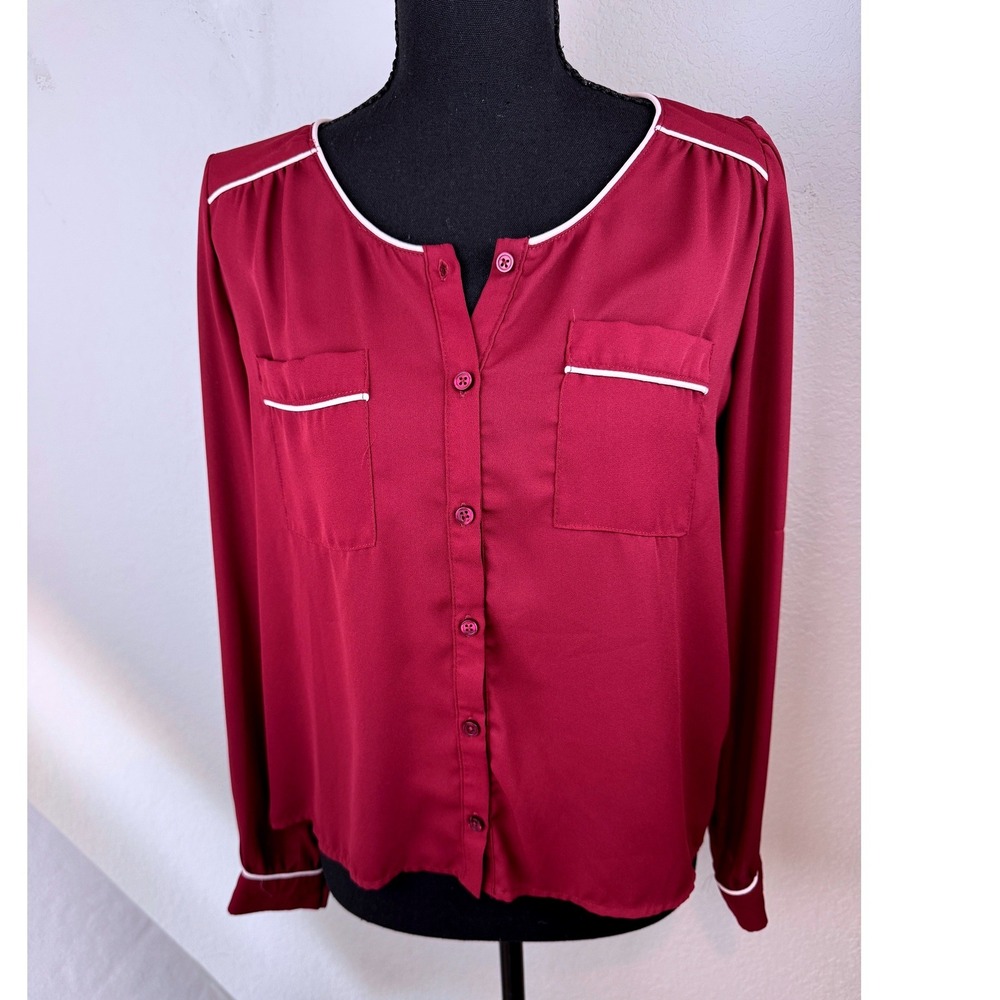 Forever‎ 21 Burgundy Long Sleeve Button Front Blouse Contrast Trim Small